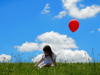 CHILD WITH BALLOON CINEMAGRAPH