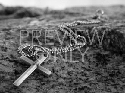 CROSS PENDANT