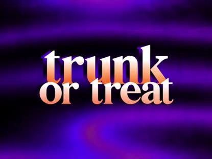 WOODEN GRADIENTS TRUNK OR TREAT