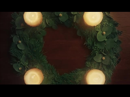 CHRISTMAS CANDLES FOUR CANDLES CLOSE