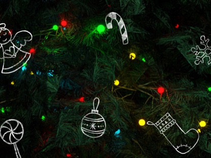 CLASSIC CHRISTMAS TREE WITH DOODLES