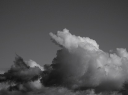 HORIZON CLOUDS BW