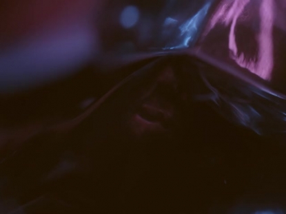 SCULPTED GLASS SOFT COOL GLASS