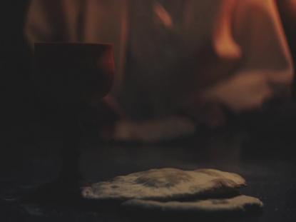 EASTER MOMENTS MAUNDY THURSDAY DARK