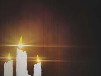 WINTER LIGHT CANDLES CLOSE