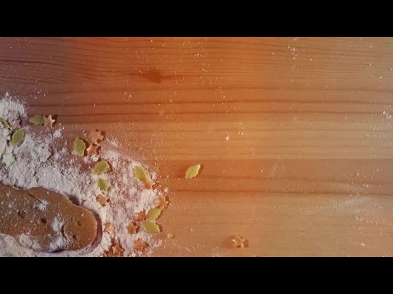 GINGERBREAD CHRISTMAS: 07