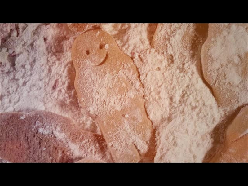 GINGERBREAD CHRISTMAS: 11