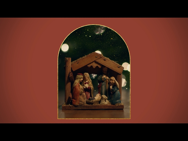 KEEPING CHRISTMAS: LOOP 01