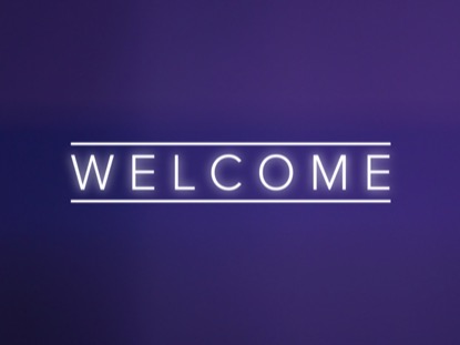 BLUE LIGHT LEAKS WELCOME