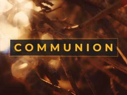 AUTUMN DREAM COMMUNION