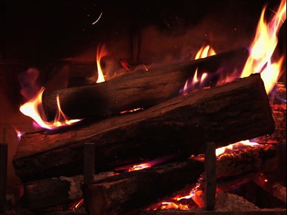 NOSTALGIC FIREPLACE 4