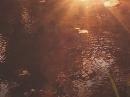 SUMMER LIGHT RIPPLES
