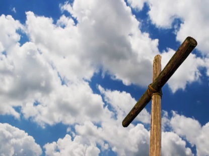 CROSS AND CLOUDS TIMELAPSE 03