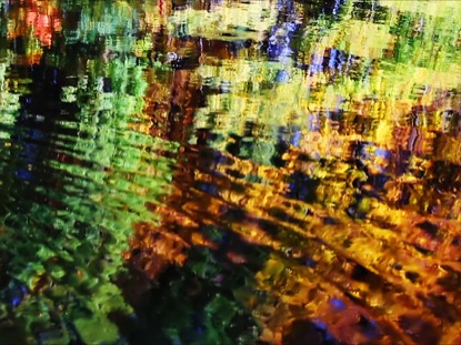 RIPPLING AUTUMN LAKE LOOP