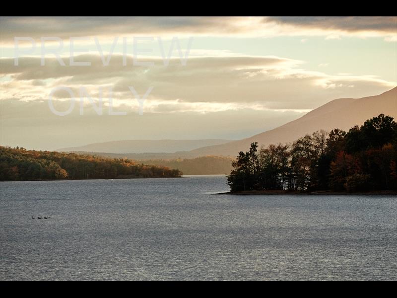 CATSKILLS SUNSET LAKE