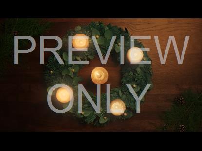 CHRISTMAS CANDLES FIVE CANDLES CENTER