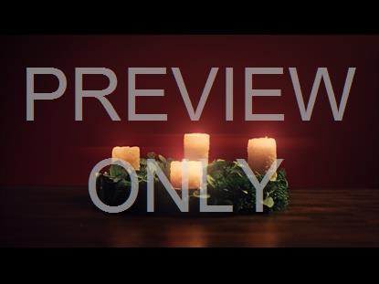 CHRISTMAS CANDLES FOUR CANDLES CENTER