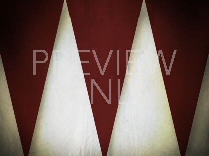 CHRISTMAS DECORATIONS RED 3 STILL